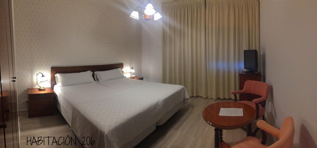 Hostal Vista Alegre Кастро-Урдіалес Екстер'єр фото