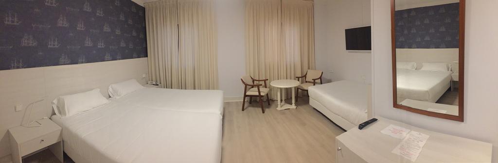 Hostal Vista Alegre Кастро-Урдіалес Екстер'єр фото