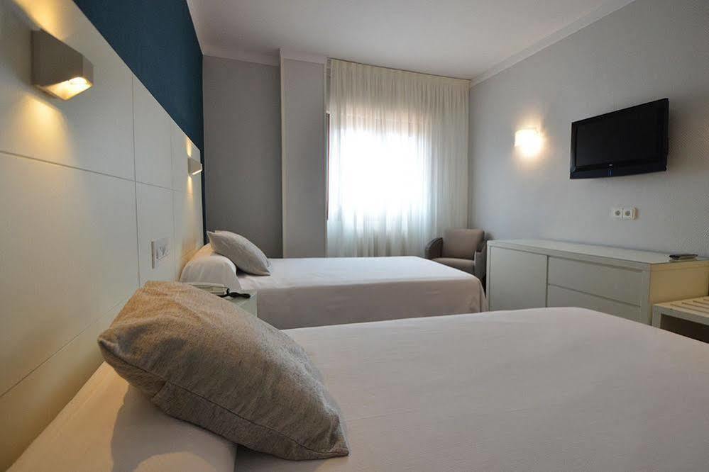 Hostal Vista Alegre Кастро-Урдіалес Екстер'єр фото