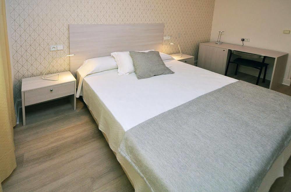 Hostal Vista Alegre Кастро-Урдіалес Екстер'єр фото